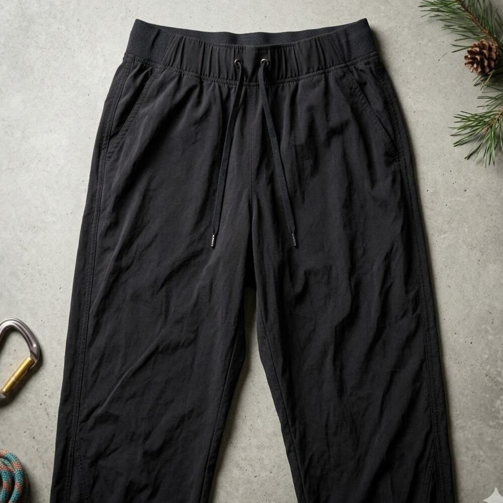 Champion Men's XL Black Performance Athletic Pants Lightweight Stretch Joggers